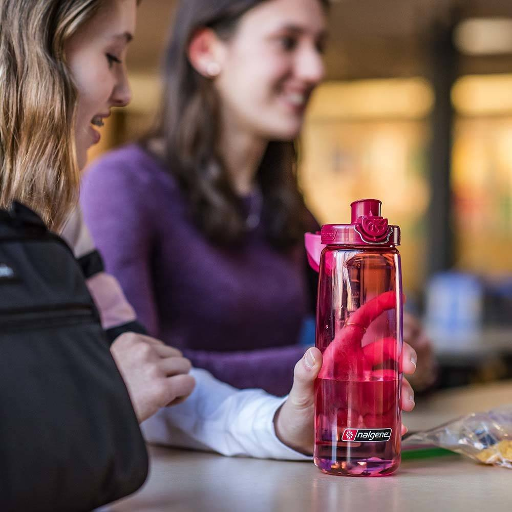 pol_pl_Butelka-sportowa-na-wode-On-The-Fly-Nalgene-0-7-l-coral-57139_6.jpg