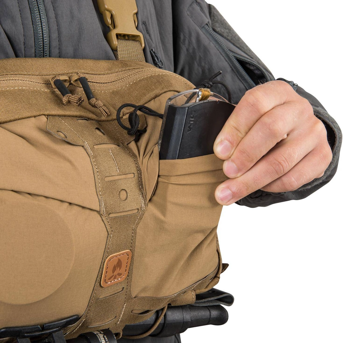 panel-piersiowy-chest-pack-numbat-kieszen-zewnetrzna.jpg
