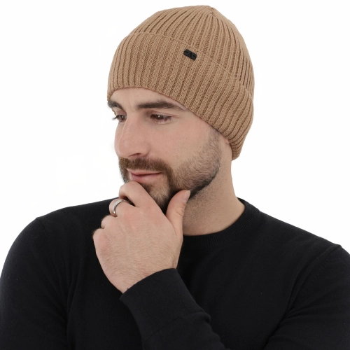 pol_pl_Czapka-zimowa-meska-camel-z-welna-merino-Darino-15941_4.jpg